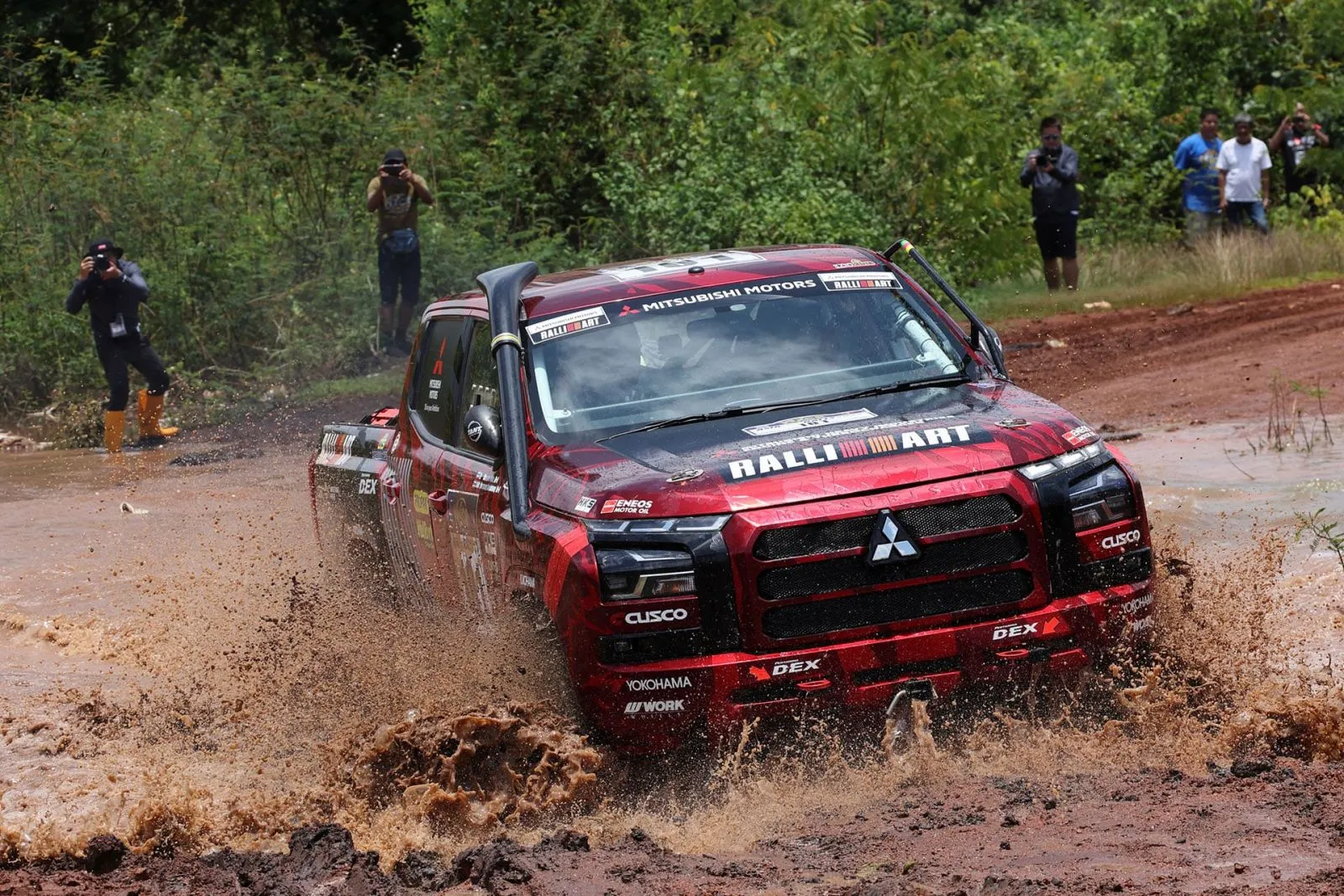 MITSUBISHI RALLYART đã giành giải nhất ở chặng 5